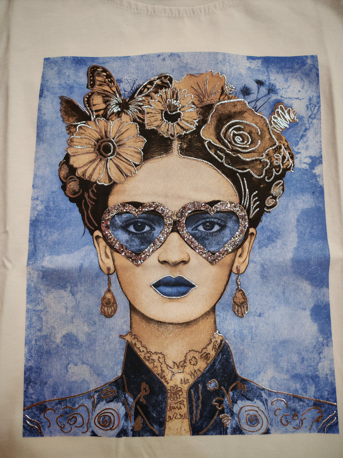 T-shirt Frida con occhiali stampa azzurra