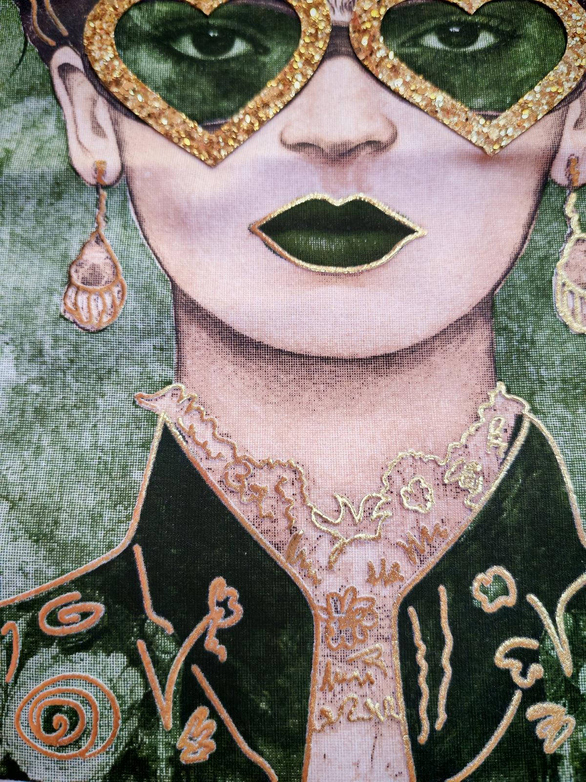 T-shirt Frida con occhiali stampa verde